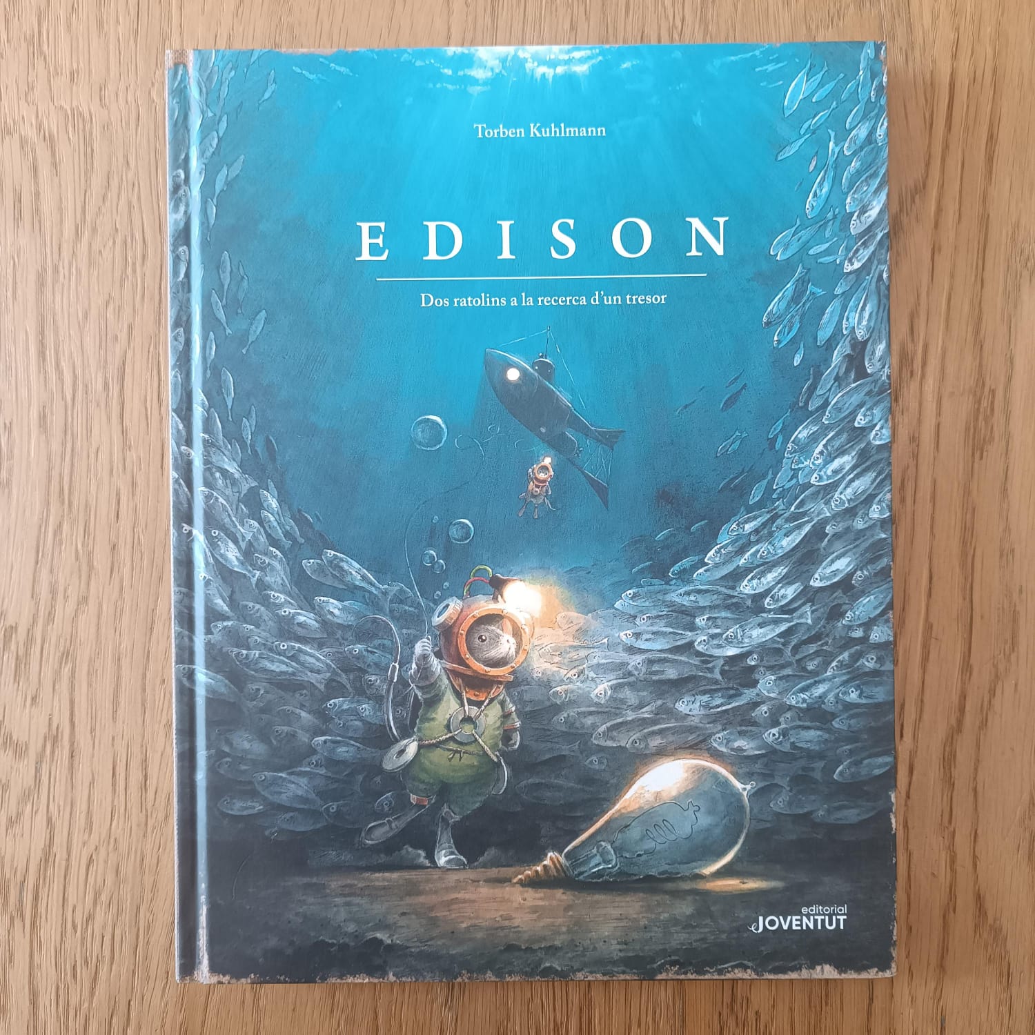 Portada del llibre EDISON. DOS RATOLINS A LA RECERCA D'UN TRESOR
